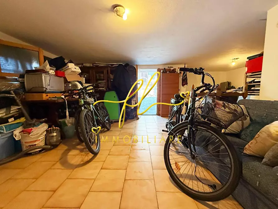 Immagine 48 di Appartamento in vendita  a Cecina