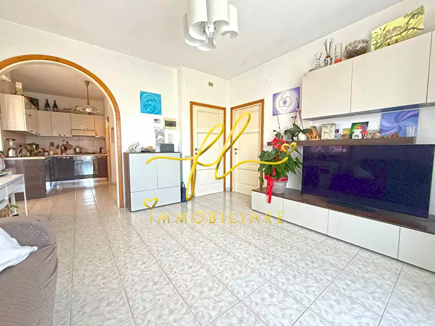 Immagine 39 di Appartamento in vendita  a Cecina