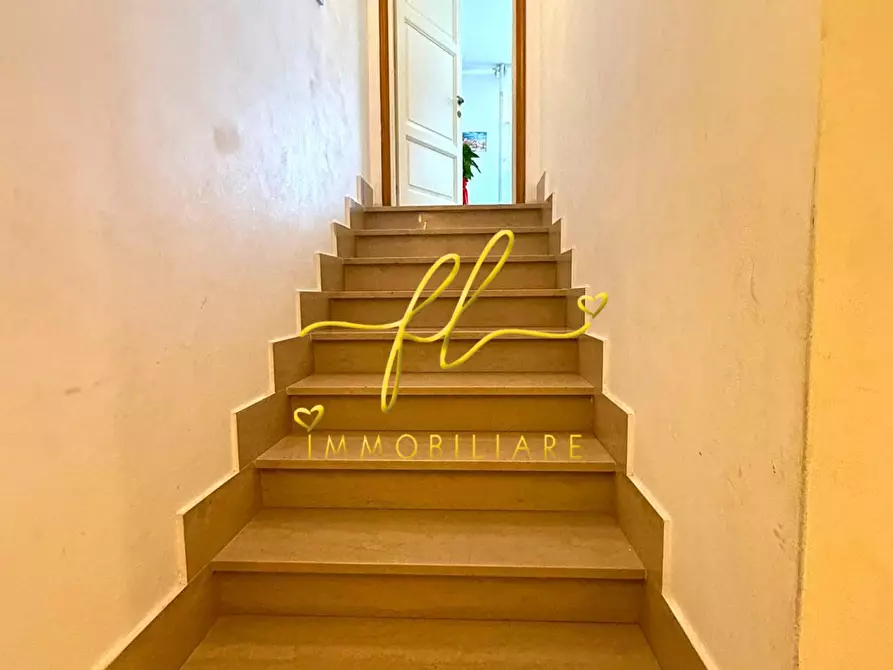 Immagine 12 di Appartamento in vendita  a Cecina