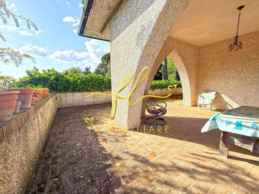 Immagine 28 di Villa in vendita  a Montescudaio