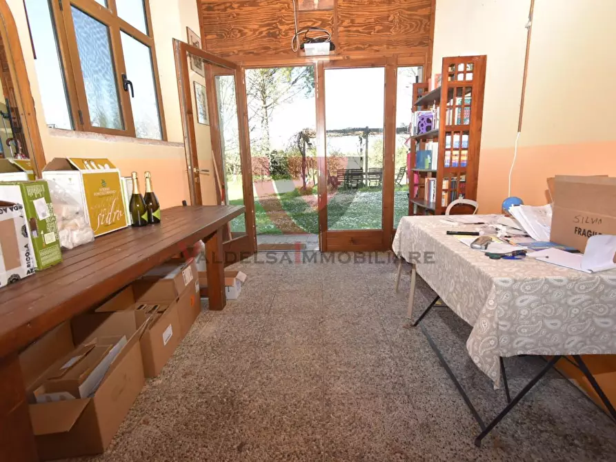 Immagine 35 di Casa indipendente in vendita  a Colle Di Val D'elsa