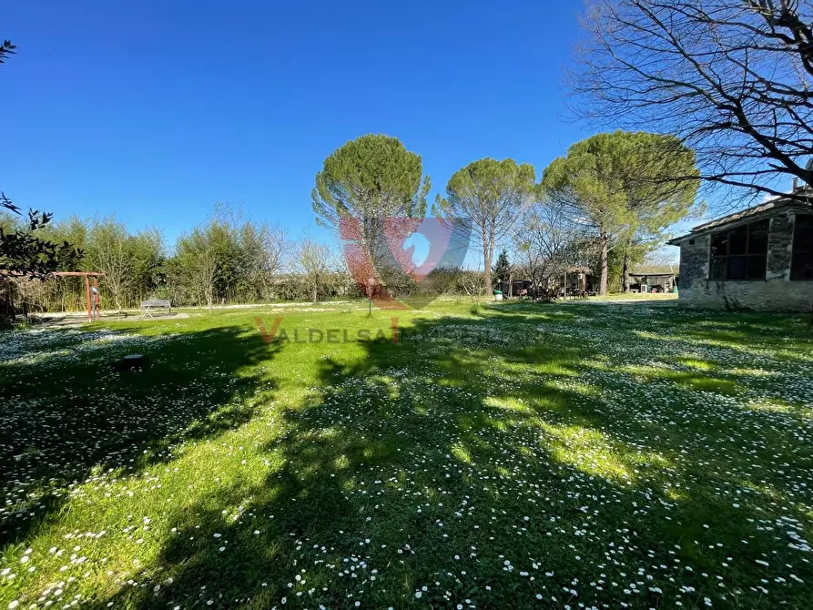 Immagine 44 di Casa indipendente in vendita  a Colle Di Val D'elsa