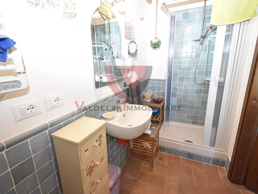 Immagine 20 di Casa indipendente in vendita  a Colle Di Val D'elsa