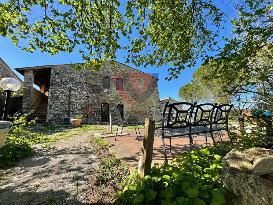 Immagine 3 di Casa indipendente in vendita  a Colle Di Val D'elsa
