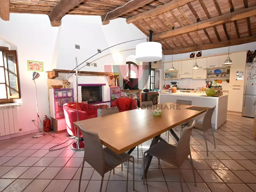 Immagine 5 di Casa indipendente in vendita  a Colle Di Val D'elsa