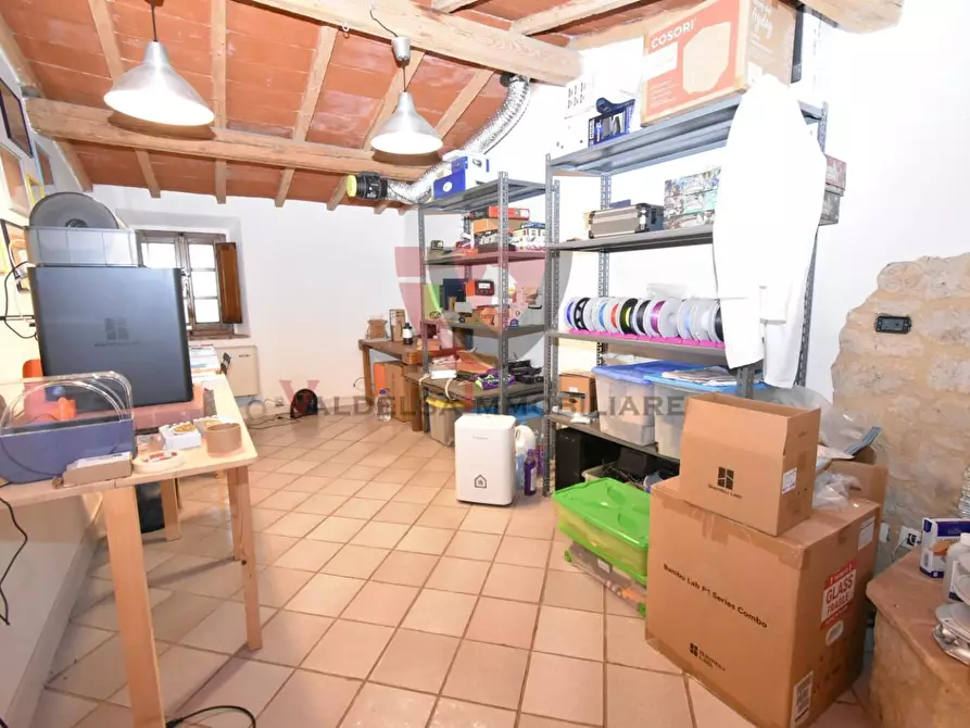 Immagine 31 di Casa indipendente in vendita  a Colle Di Val D'elsa