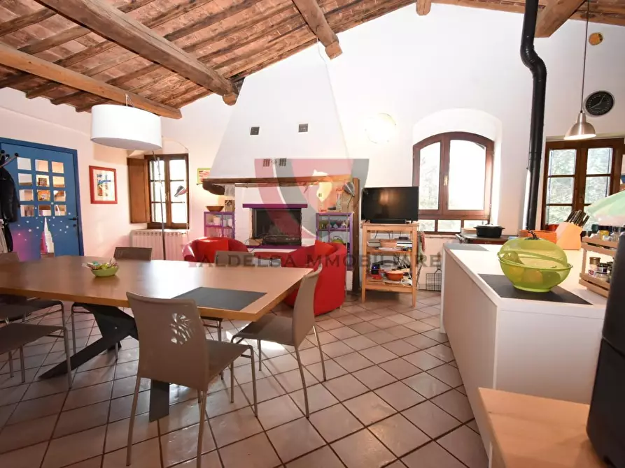 Immagine 6 di Casa indipendente in vendita  a Colle Di Val D'elsa