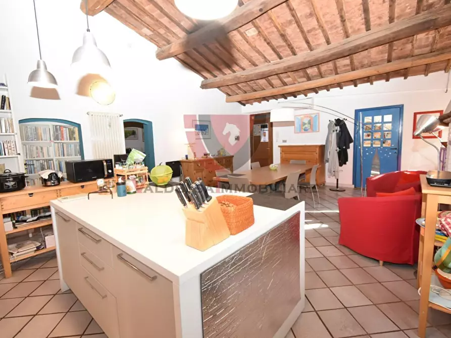 Immagine 7 di Casa indipendente in vendita  a Colle Di Val D'elsa