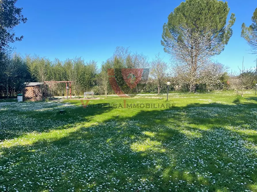 Immagine 45 di Casa indipendente in vendita  a Colle Di Val D'elsa