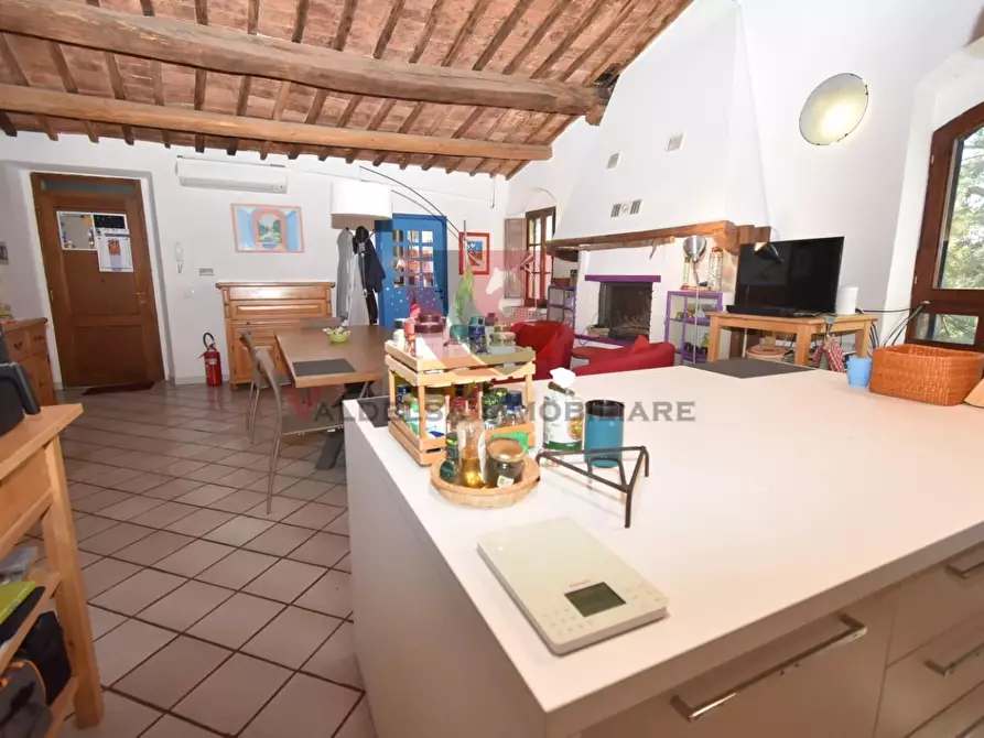 Immagine 10 di Casa indipendente in vendita  a Colle Di Val D'elsa