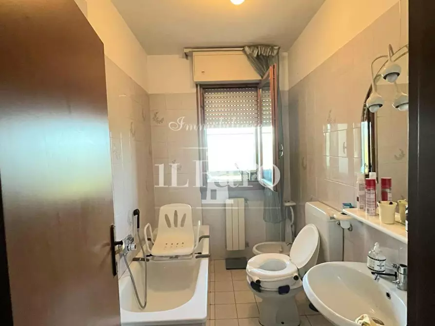 Immagine 26 di Appartamento in vendita  a Firenze
