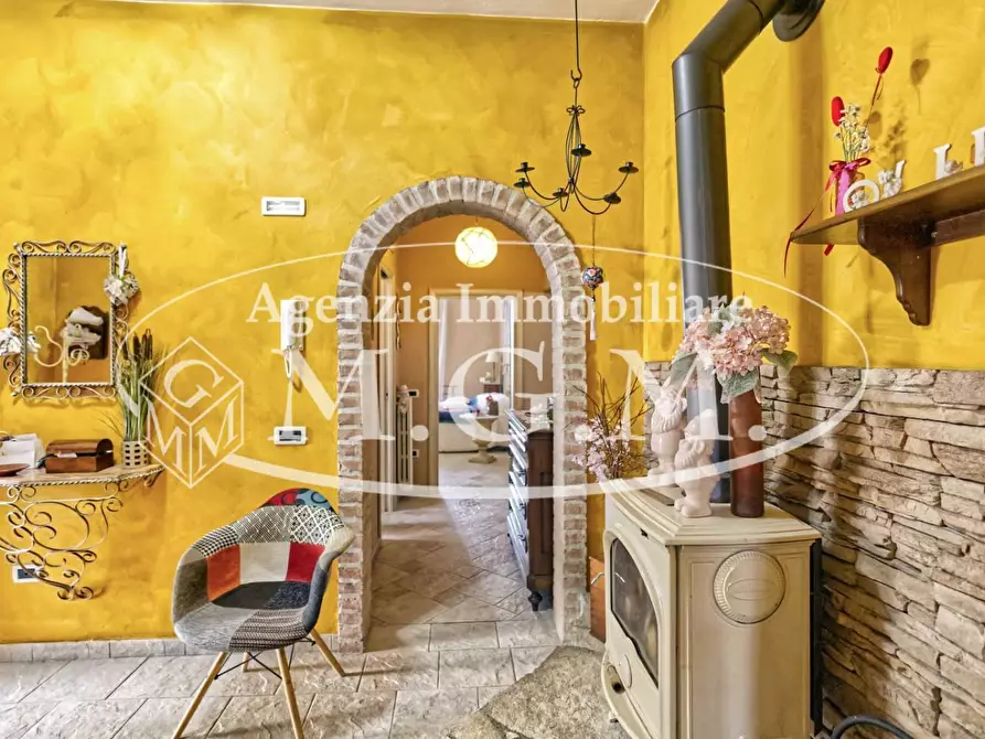 Immagine 11 di Appartamento in vendita  a Santa Maria A Monte