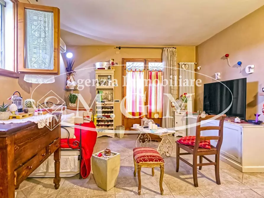 Immagine 6 di Appartamento in vendita  a Santa Maria A Monte