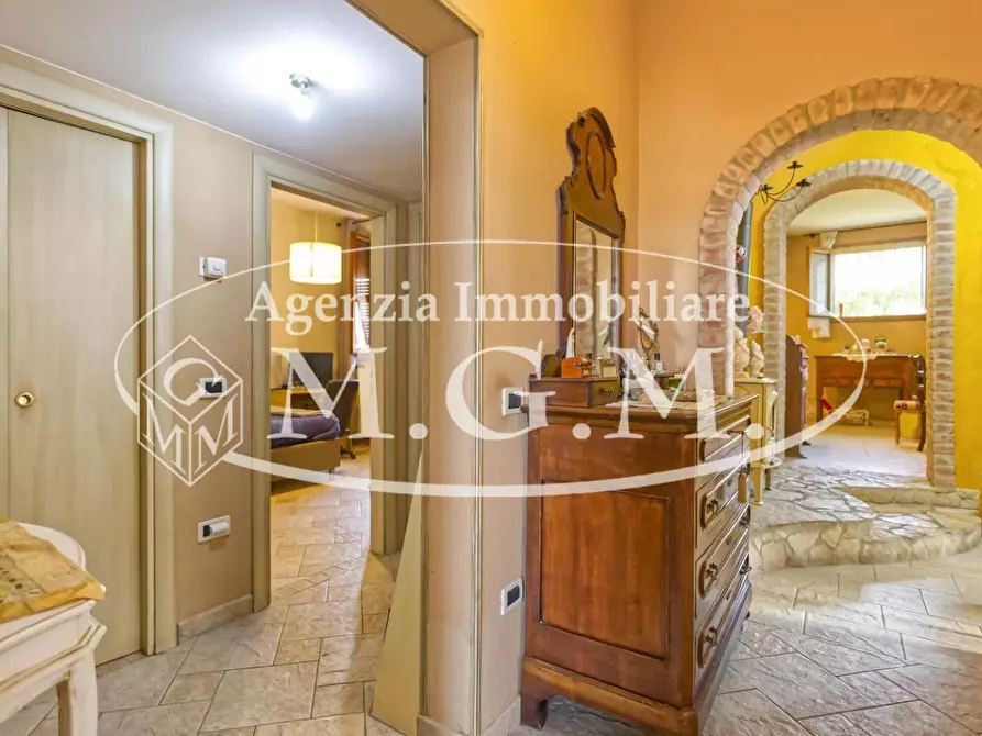 Immagine 15 di Appartamento in vendita  a Santa Maria A Monte