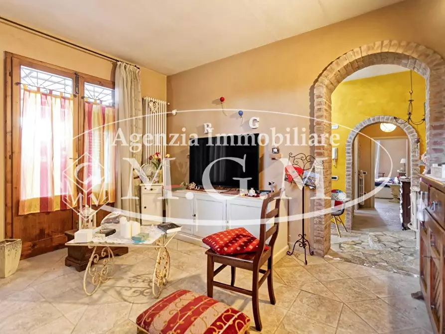 Immagine 8 di Appartamento in vendita  a Santa Maria A Monte