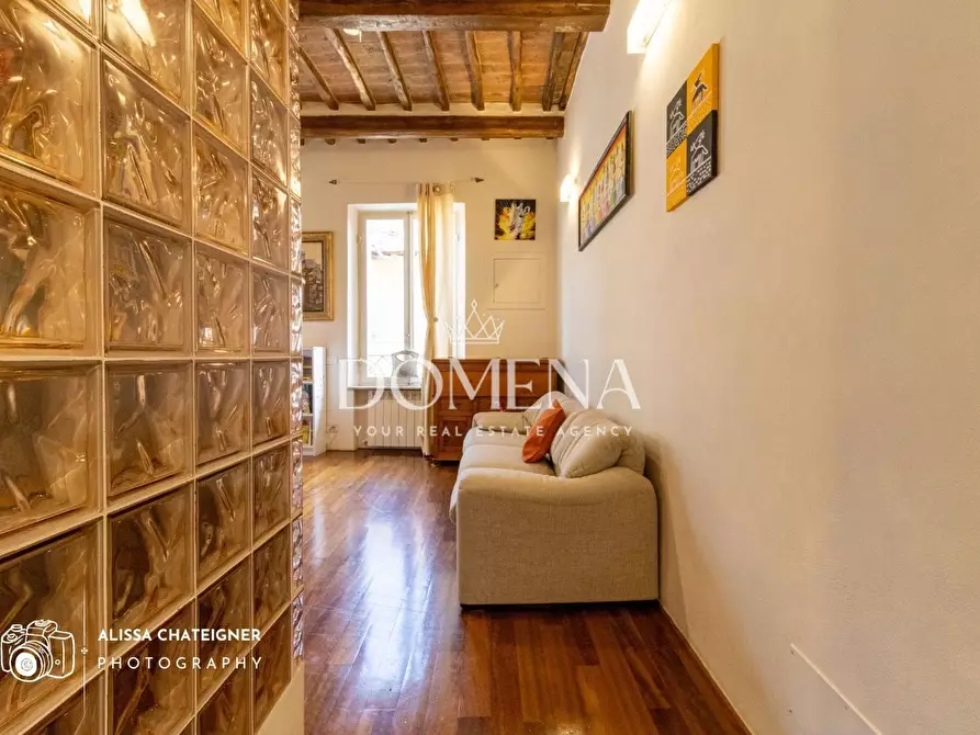 Immagine 11 di Appartamento in vendita  a Siena