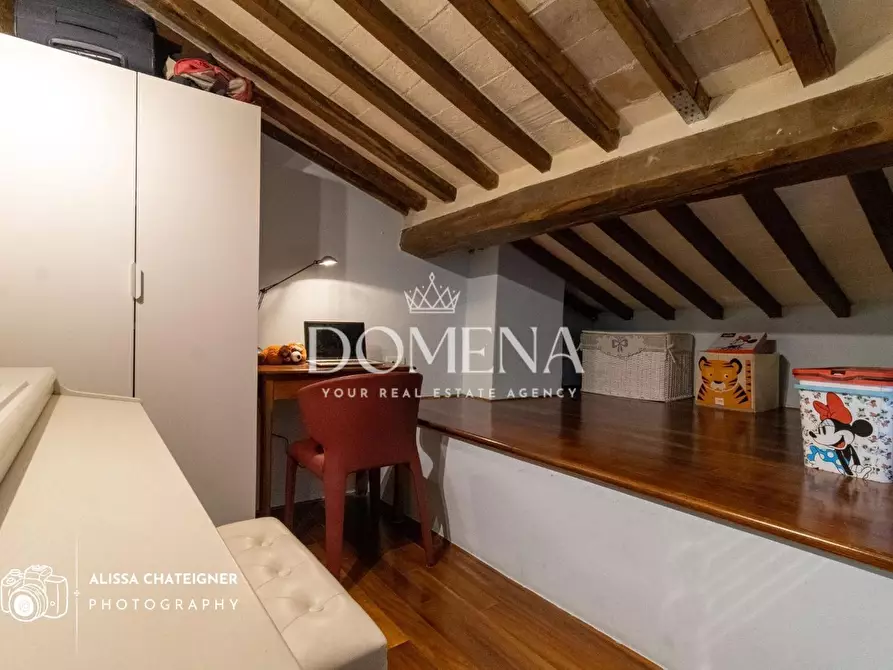 Immagine 29 di Appartamento in vendita  a Siena