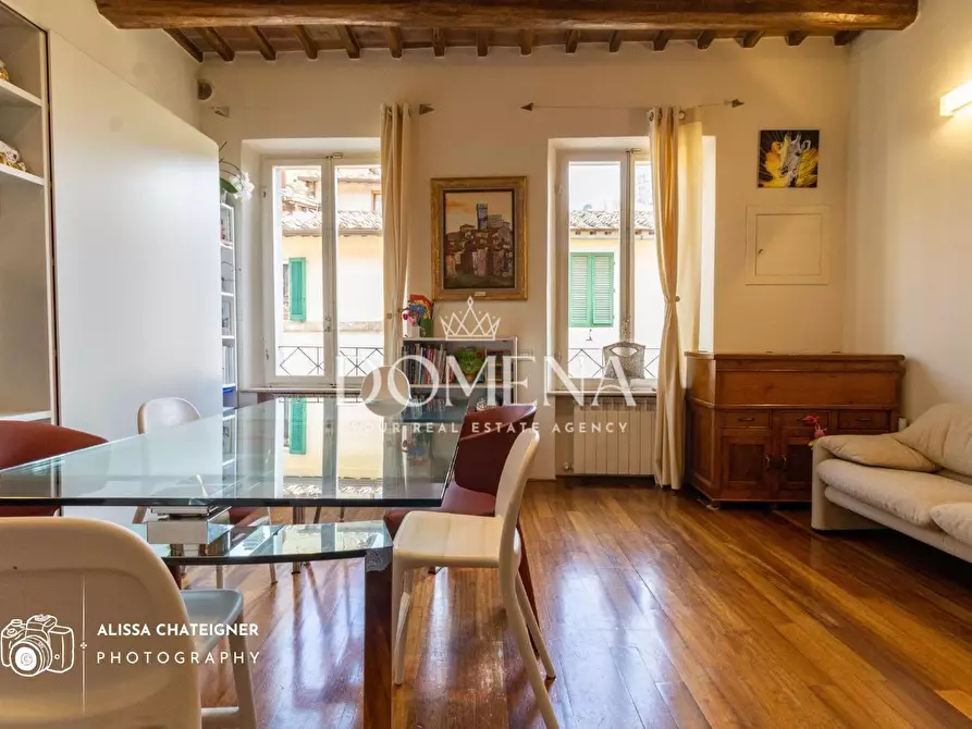 Immagine 10 di Appartamento in vendita  a Siena