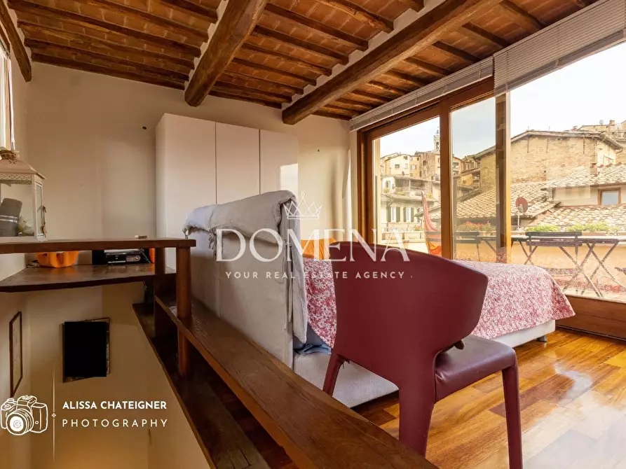 Immagine 31 di Appartamento in vendita  a Siena