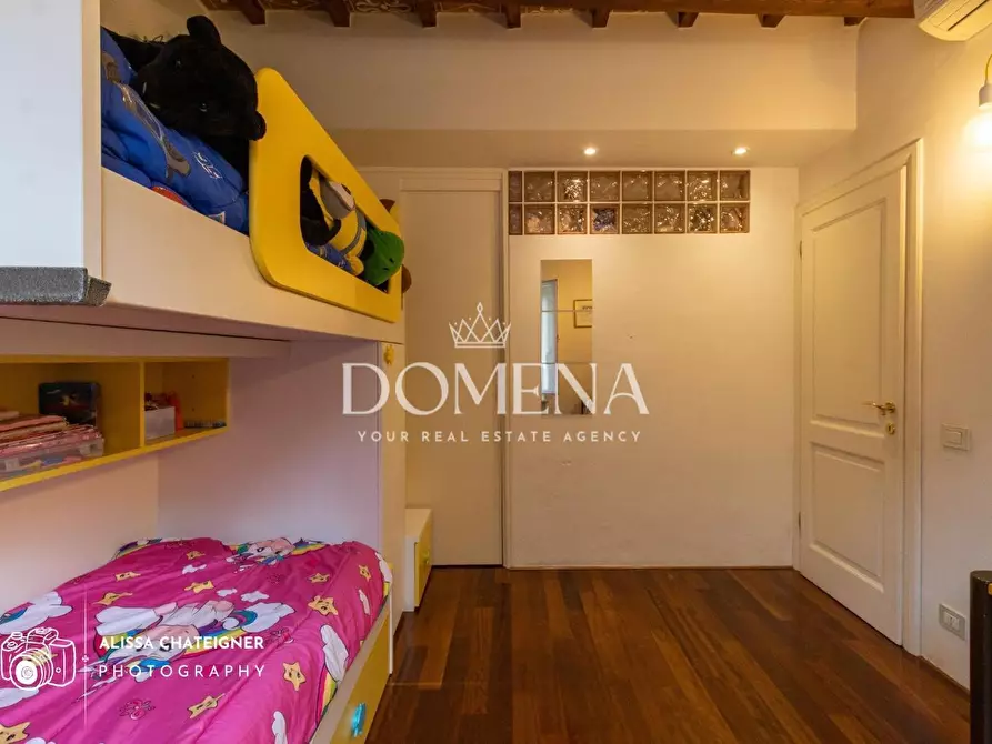 Immagine 21 di Appartamento in vendita  a Siena