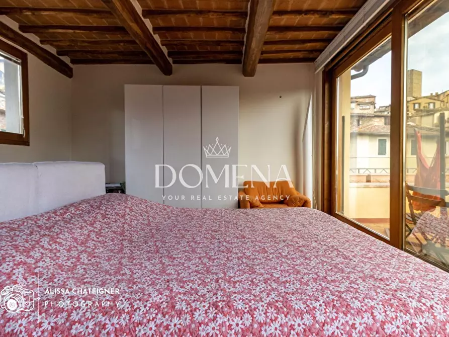 Immagine 33 di Appartamento in vendita  a Siena