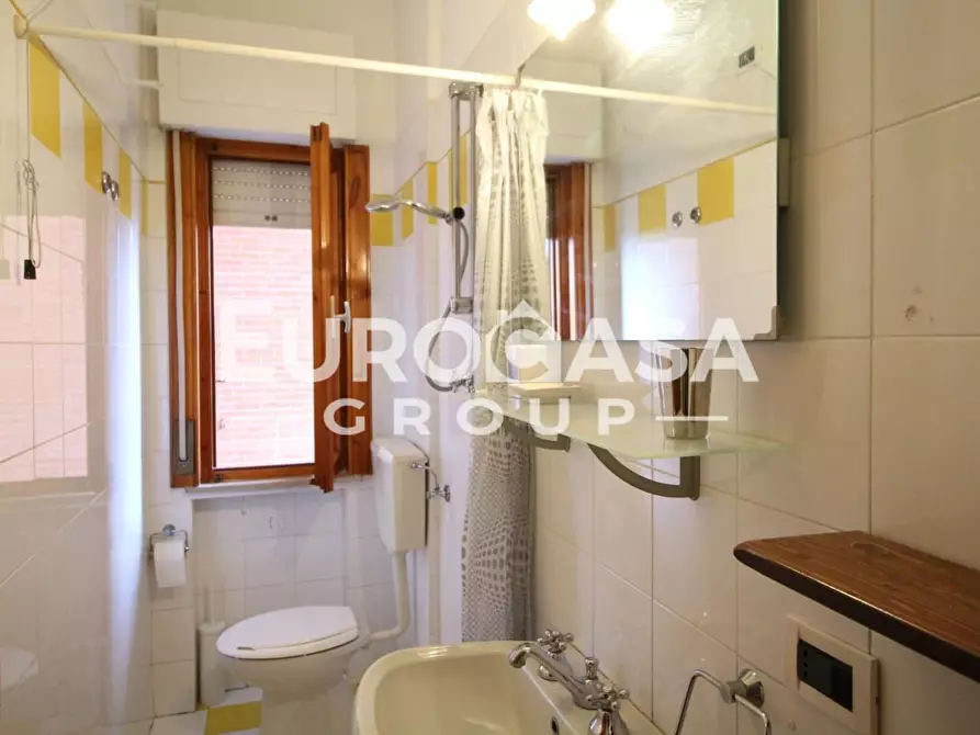 Immagine 8 di Appartamento in vendita  a Lucca