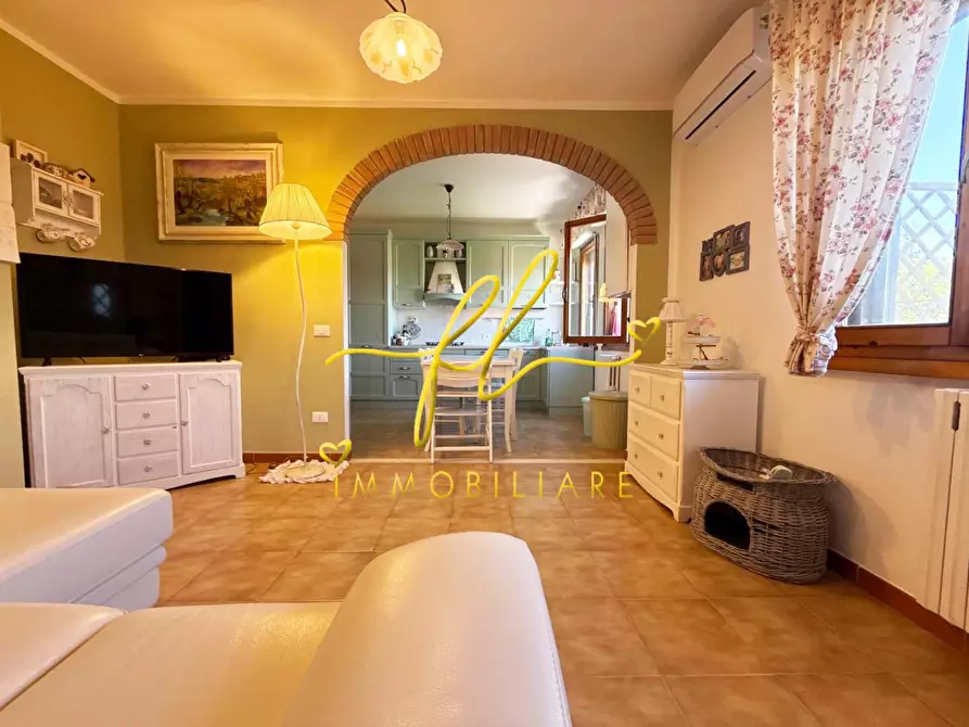 Immagine 10 di Appartamento in vendita  a Cecina