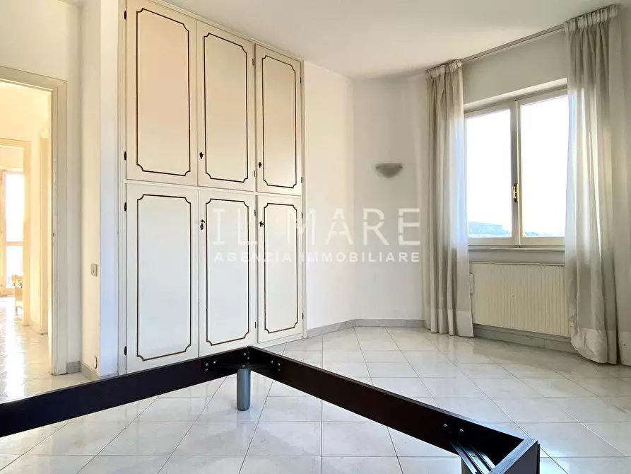 Immagine 16 di Appartamento in vendita  a Massa