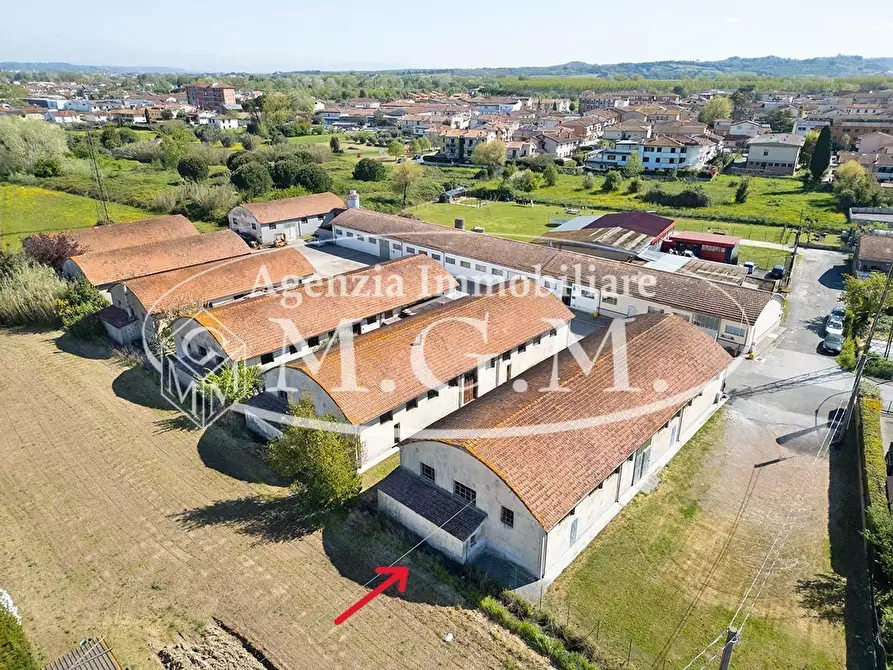 Immagine 6 di Attività artigianale in affitto  a Ponsacco