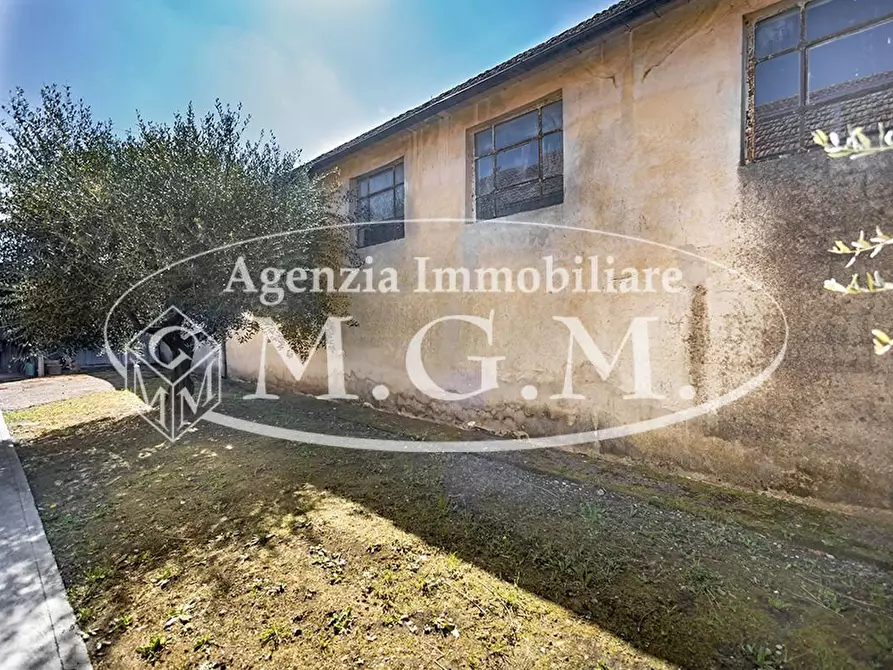 Immagine 18 di Attività artigianale in affitto  a Ponsacco