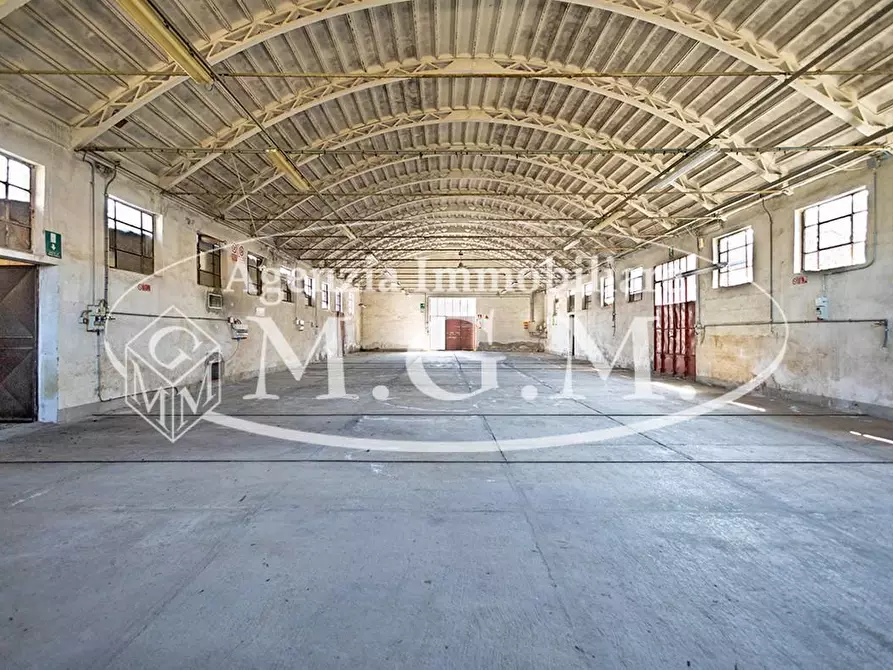 Immagine 8 di Attività artigianale in affitto  a Ponsacco