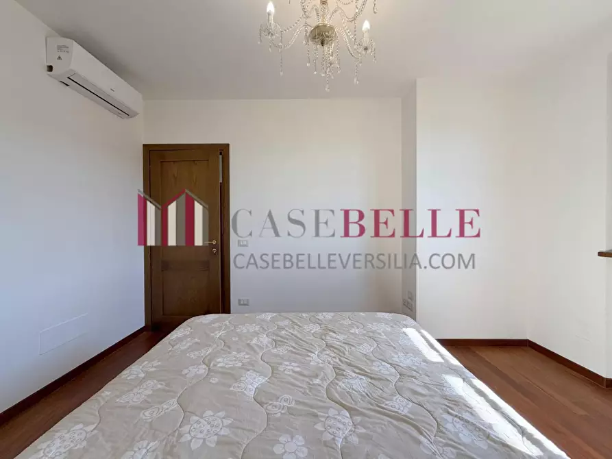 Immagine 47 di Casa indipendente in vendita  a Camaiore
