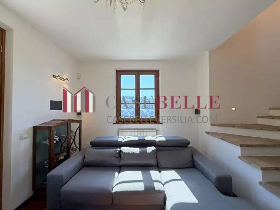 Immagine 6 di Casa indipendente in vendita  a Camaiore