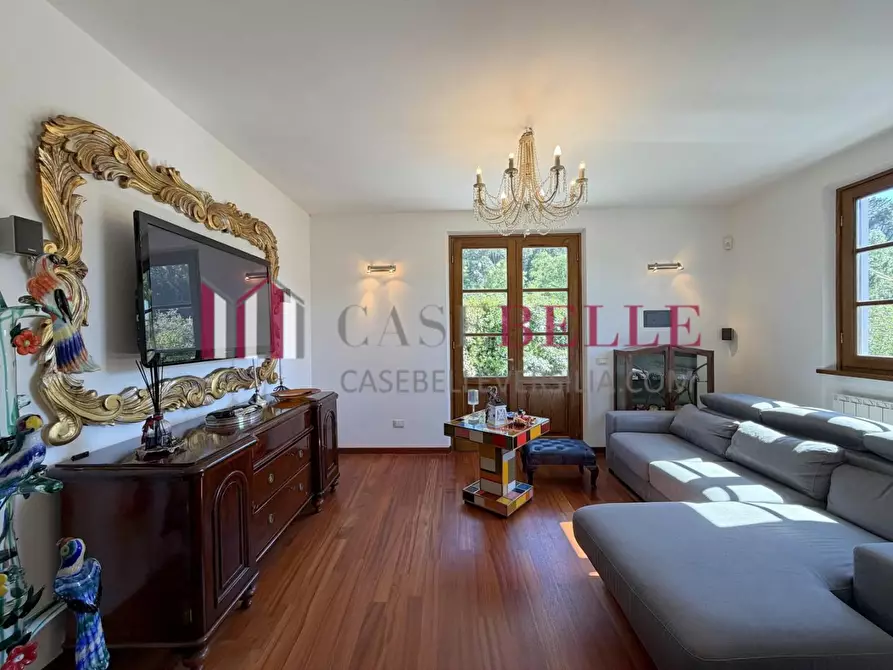 Immagine 4 di Casa indipendente in vendita  a Camaiore