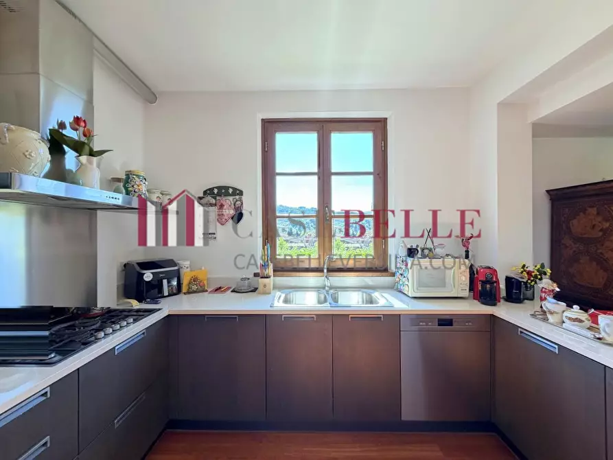 Immagine 19 di Casa indipendente in vendita  a Camaiore
