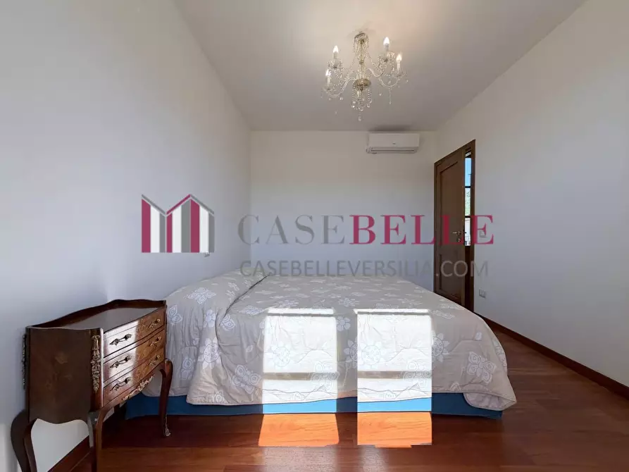 Immagine 45 di Casa indipendente in vendita  a Camaiore
