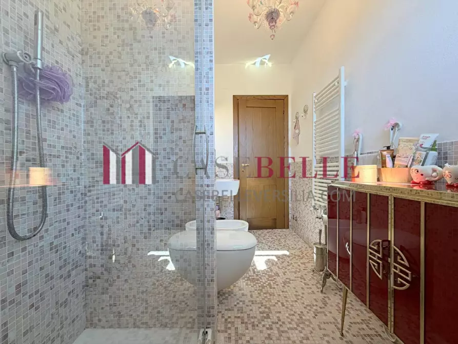 Immagine 40 di Casa indipendente in vendita  a Camaiore