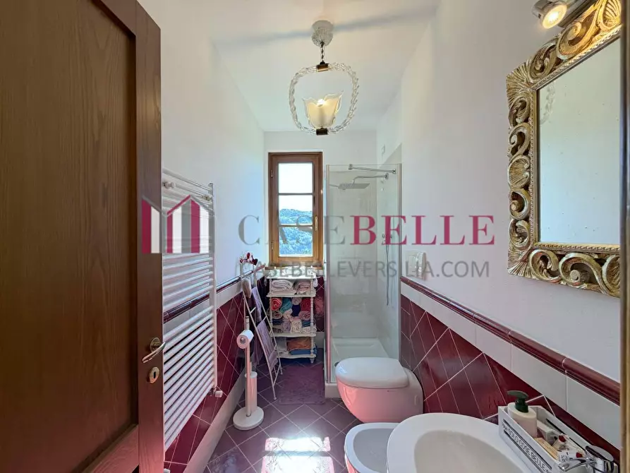 Immagine 14 di Casa indipendente in vendita  a Camaiore