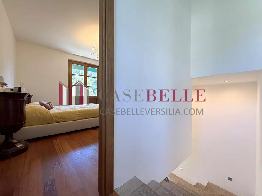 Immagine 31 di Casa indipendente in vendita  a Camaiore