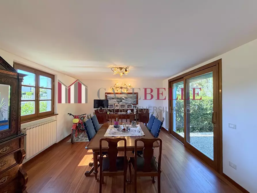 Immagine 23 di Casa indipendente in vendita  a Camaiore
