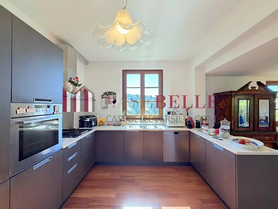 Immagine 18 di Casa indipendente in vendita  a Camaiore