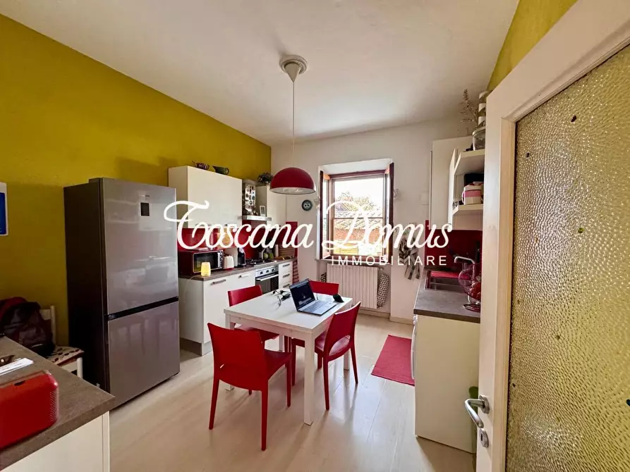 Immagine 1 di Appartamento in vendita  a Siena