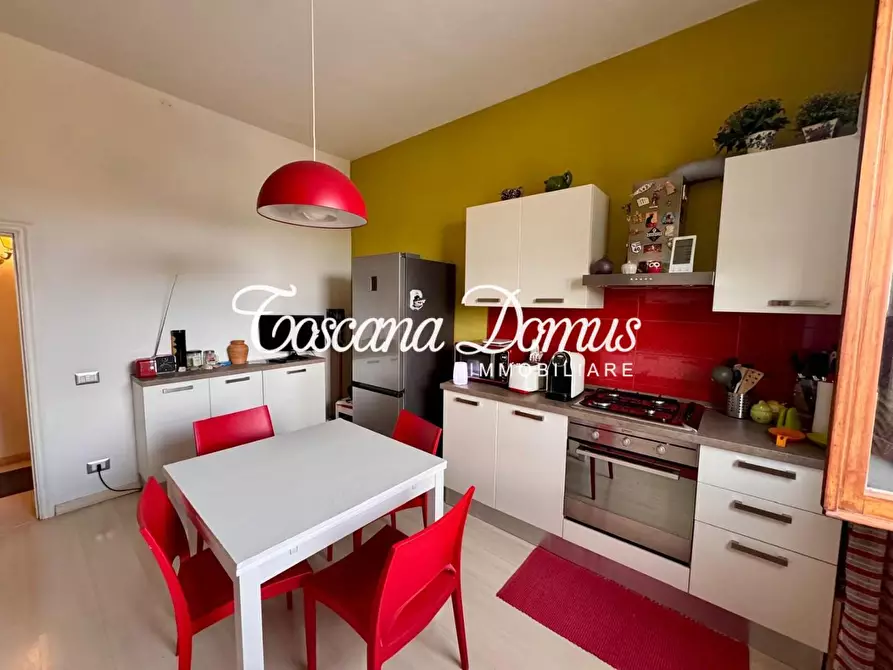 Immagine 2 di Appartamento in vendita  a Siena