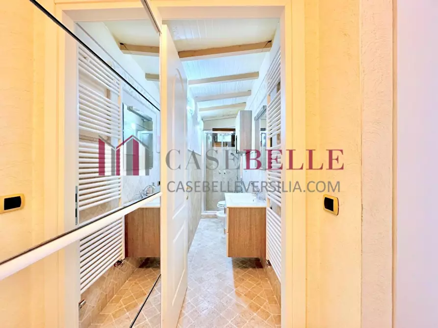 Immagine 14 di Casa semindipendente in affitto  a Forte Dei Marmi