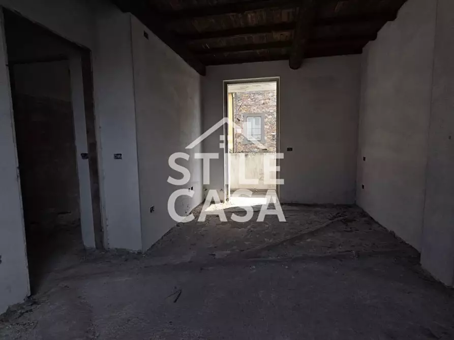 Immagine 15 di Casa semindipendente in vendita  a Lucca