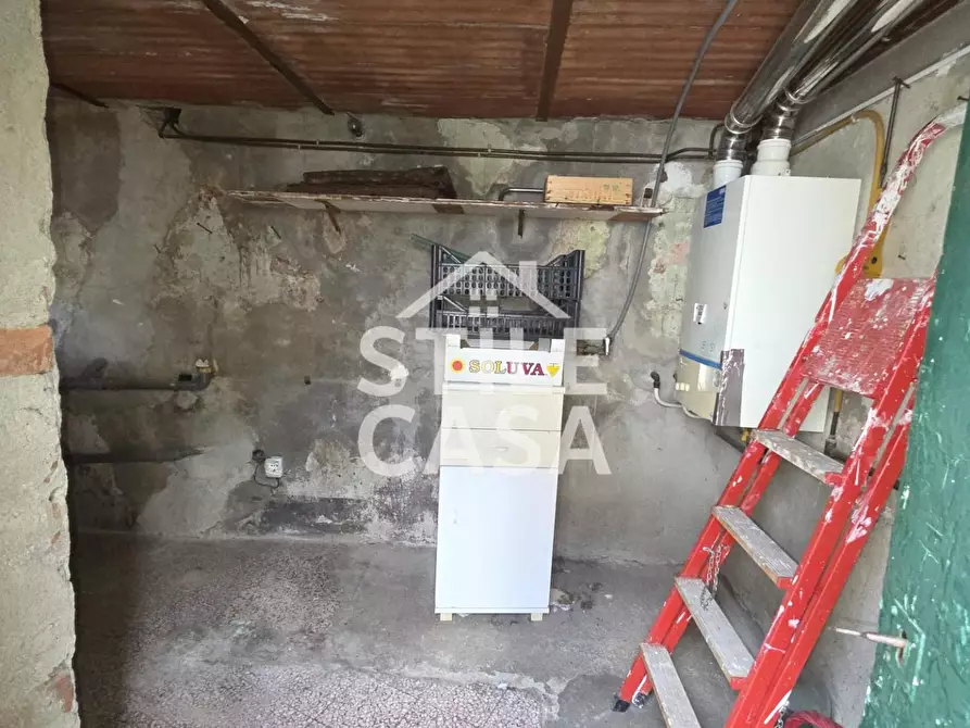 Immagine 20 di Mansarda in vendita  a Lucca