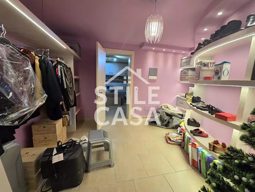 Immagine 34 di Villa in vendita  a Capannori