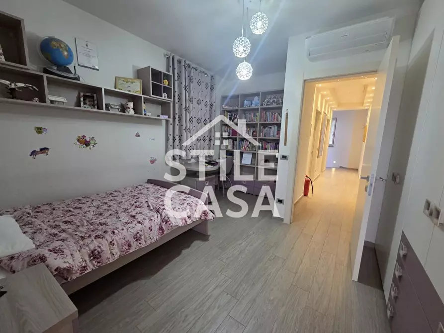 Immagine 4 di Villa in vendita  a Capannori