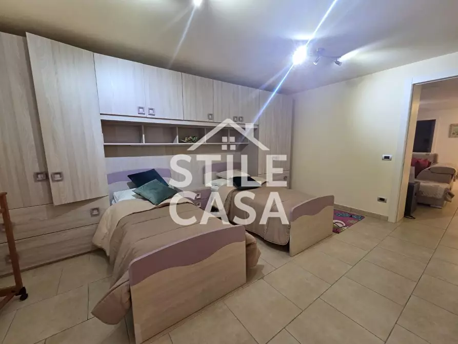 Immagine 17 di Villa in vendita  a Capannori