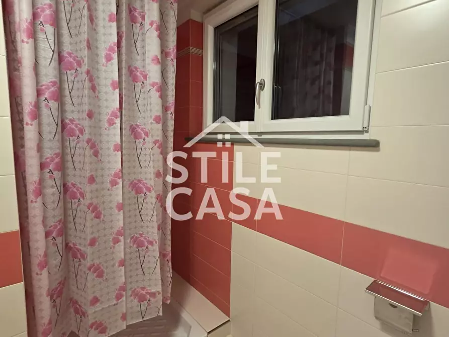 Immagine 47 di Villa in vendita  a Capannori